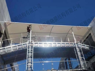 居然之家-楼梯过道雨棚